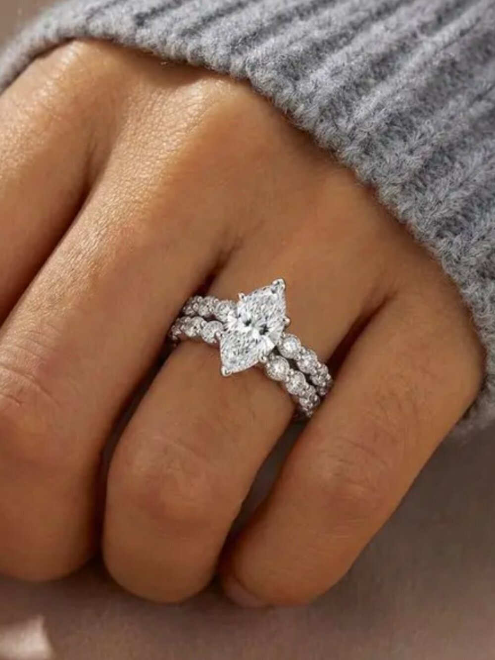 NEW 18k White Gold Diamond Ring Band Set of 2 Rings Marquise Diamond Ring